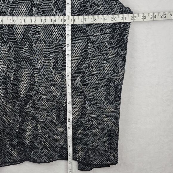 Jones NY Sz 1X Cardigan Snakeskin Black Gray 5 Button Office Eveningwear Party - Picture 10 of 12
